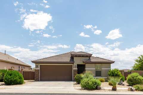 960 N SILVER LODE Ave, Washington, UT 84780