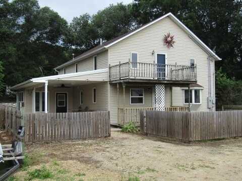 814 S 3rd Lane, Guttenberg, IA 52052