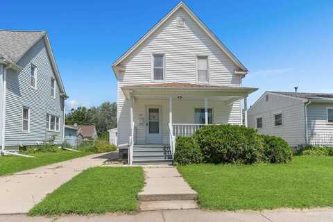 917 Hawthorne Avenue, Waterloo, IA 50702