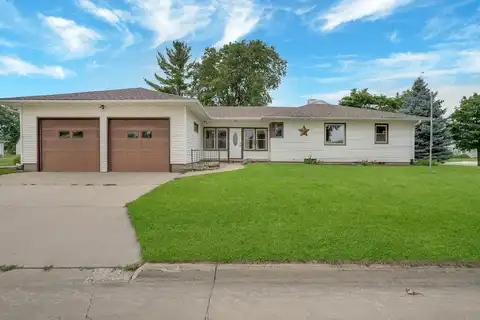 607 Parriott Street, Aplington, IA 50604