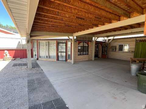 1675 W WARNOCK, West Valley City, UT 84119