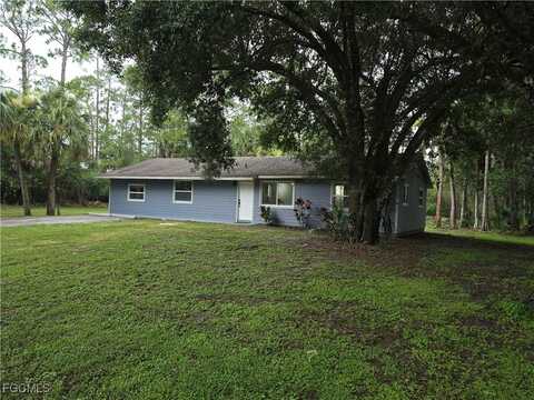 2307 Monroe Avenue, Alva, FL 33920