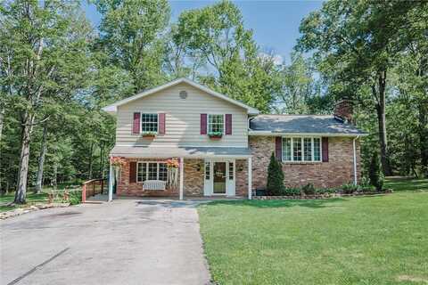 916 Stratford Rd, Fairfield, PA 15658