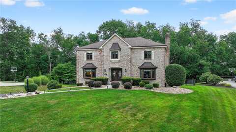 243 King Richard Dr, Peters Township, PA 15317
