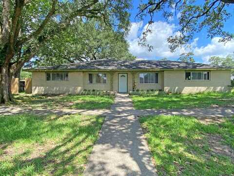 8022 Queenswood Ct, Baton Rouge, LA 70806