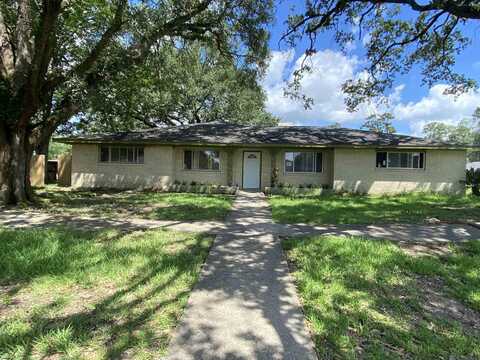 8022 Queenswood Ct, Baton Rouge, LA 70806