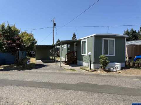 13045 SE Stark St, Portland, OR 97233