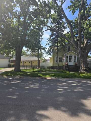 615 S First Avenue, Alpena, MI 49707