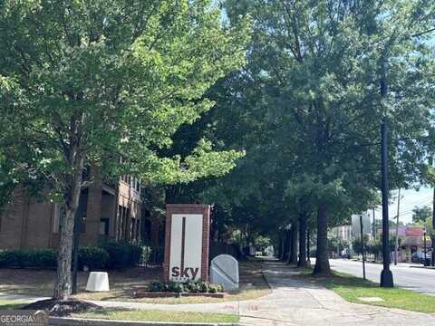 898 Oak, Atlanta, GA 30310