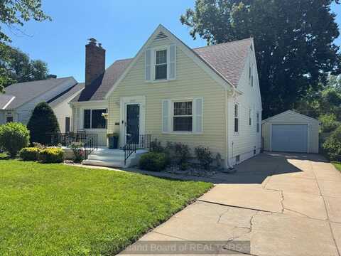 2419 W Charles St, Grand Island, NE 68803