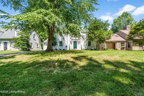 2539 Woodcreek Rd, Seneca Gardens, KY 40205