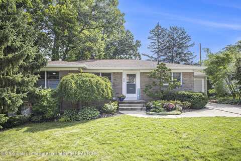 300 Chesterfield Parkway, East Lansing, MI 48823
