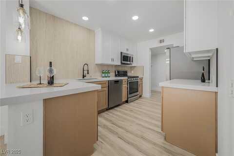 7985 Simone Avenue, Las Vegas, NV 89147