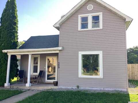 309 4th Ave, GRAFTON, IA 50440