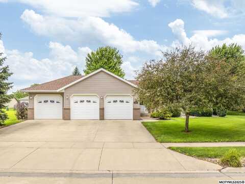 1810 S Rhode Island Ct, MASON CITY, IA 50401