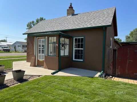 222 E Barry St, Glendive, MT 59330