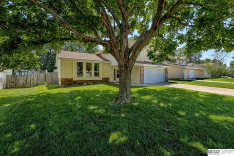 3729 Falcon Drive, Bellevue, NE 68123