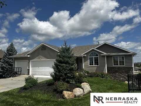 7520 Sonatta Circle, Lincoln, NE 68516