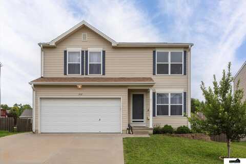 7451 N 111th Street, Omaha, NE 68142
