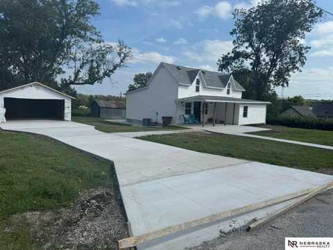 221 Maple Street, Pleasant Dale, NE 68423