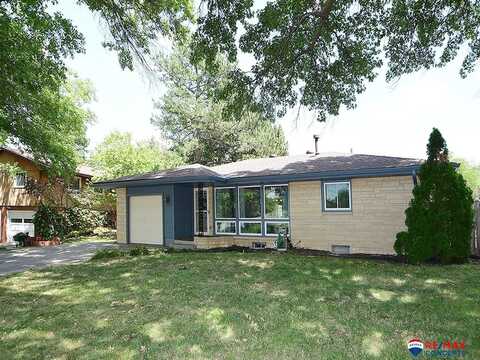 1840 E Bermuda Drive, Lincoln, NE 68506