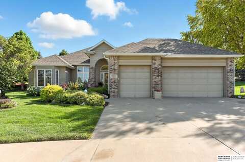 18902 Pierce Plaza, Omaha, NE 68130