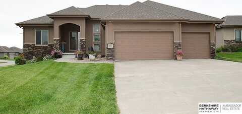 20803 William Street, Elkhorn, NE 68022
