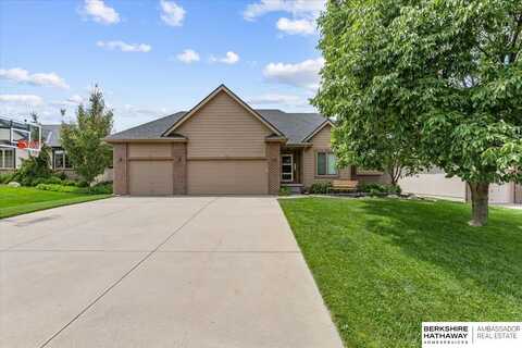8102 N 164th Street, Bennington, NE 68007