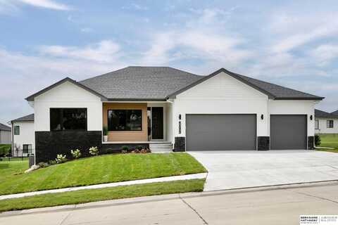 20711 Hartman Avenue, Elkhorn, NE 68022