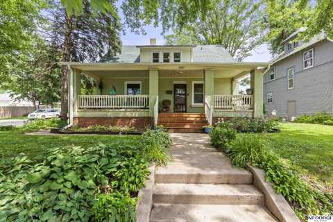 2547 N 61 Street, Omaha, NE 68104