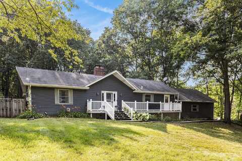 2525 Biggs Avenue NE, Lowell, MI 49331