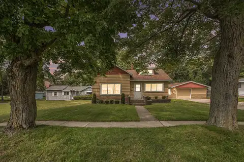 1106 22nd Street, Manistee, MI 49660