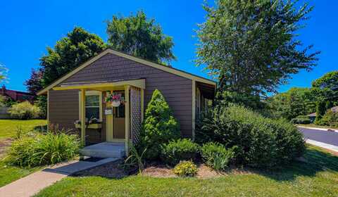 2839 Whitewood Street, Ann Arbor, MI 48104