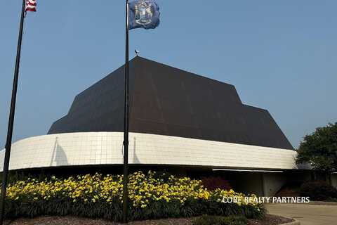 700 Terrace Point Drive, Muskegon, MI 49440