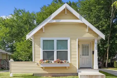 825 Alexander Street SE, Grand Rapids, MI 49507