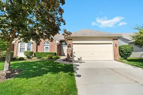 462 Woodhaven Drive, Commerce Township, MI 48390