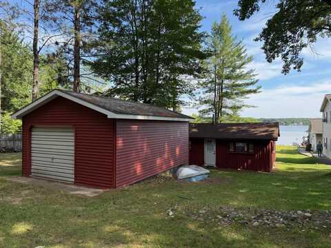 11320 Oak Street, Mecosta, MI 49332