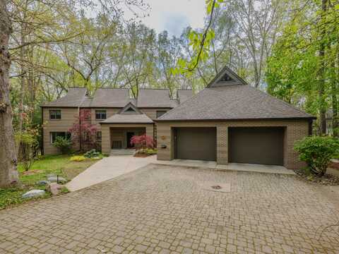 3801 Songbird Lane, Kalamazoo, MI 49008