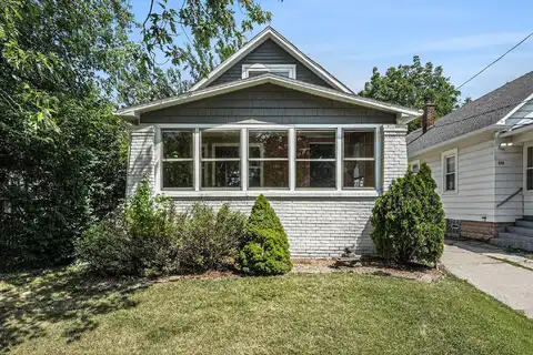 237 Elmwood Street NE, Grand Rapids, MI 49505