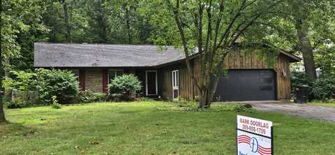 219 Walnut Woods Court, Plainwell, MI 49080