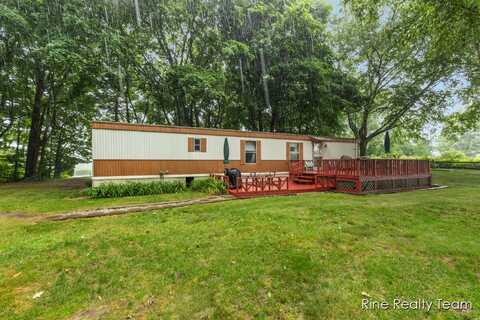648 S 18th Avenue, Shelby, MI 49455