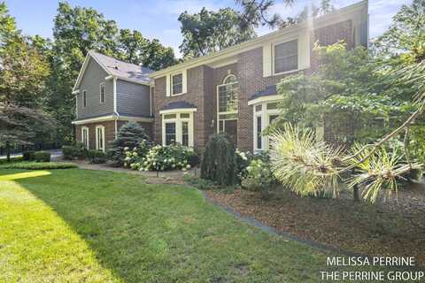 7122 Hawick Court NE, Belmont, MI 49306