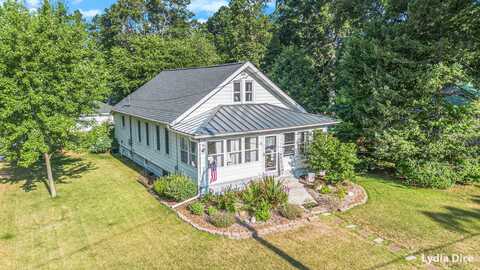 49 N Sixth Avenue, Fruitport, MI 49415