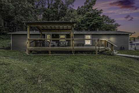 403 Felch Street, Lyons, MI 48851