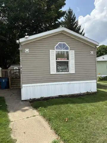 1800 W Main Street, Lowell, MI 49331