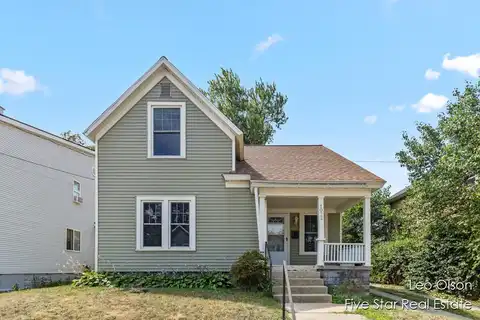 1022 Lilac Court NE, Grand Rapids, MI 49503
