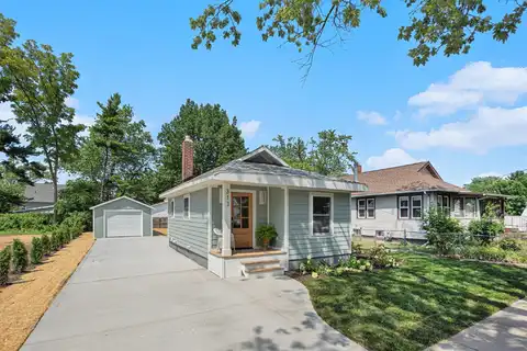 313 Lyon Street, South Haven, MI 49090