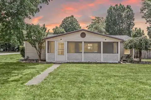 27412 Sunnyfield Drive, Elkhart, IN 46514