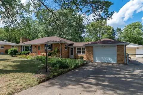 19125 Greenacre Street, South Bend, IN 46637
