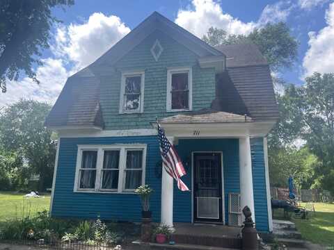 711 Blaine Avenue, South Bend, IN 46616